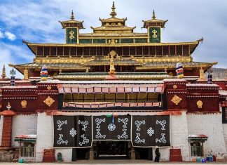Khám phá tu viện Samye lâu đời bậc nhất trong chuyến du lịch Tây Tạng Khám phá tu viện Samye lâu đời bậc nhất trong chuyến du lịch Tây Tạng