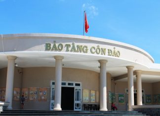 Du lịch Côn Đảo chiêm ngưỡng vẻ đẹp hoang sơ với những dải cát trắng mịn